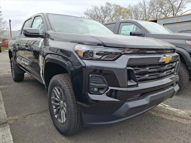 new 2025 Chevrolet Colorado car, priced at $45,042