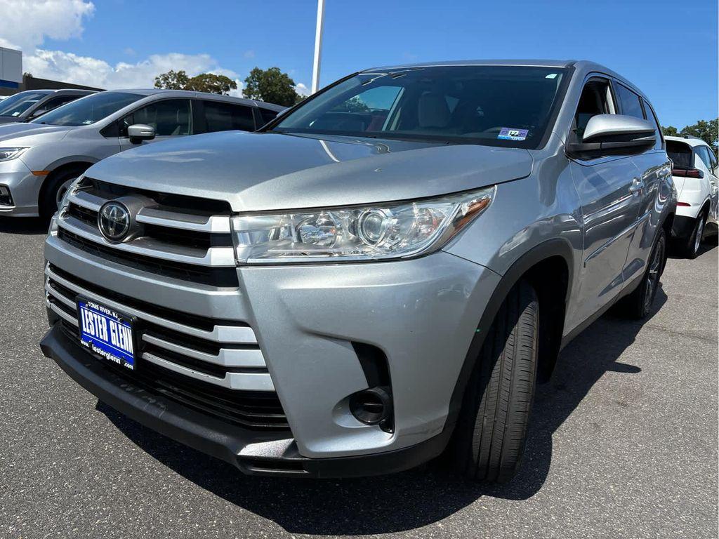 used 2019 Toyota Highlander car, priced at $23,937