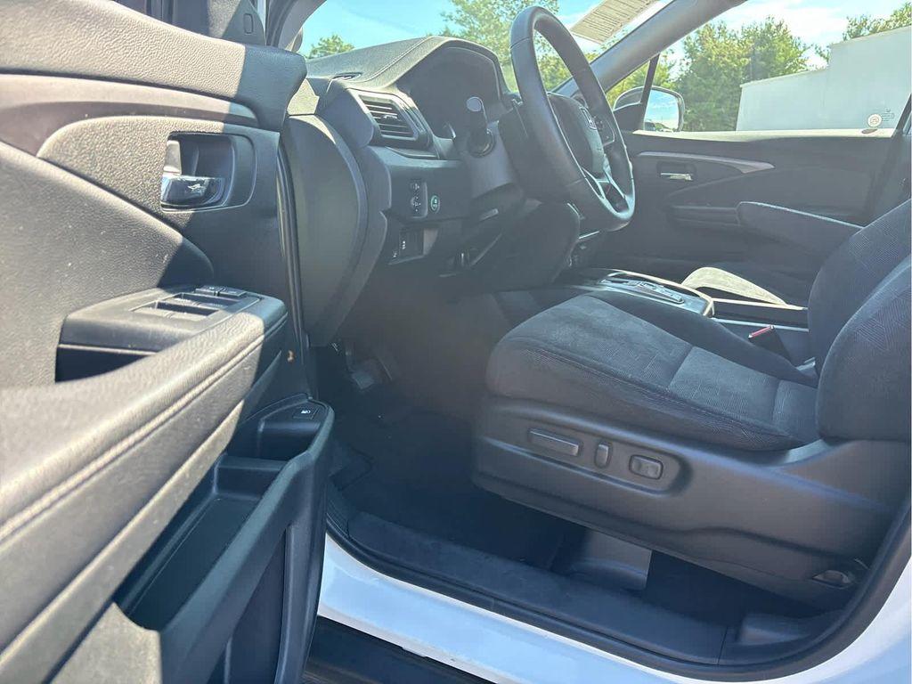 used 2021 Honda Pilot car, priced at $21,395