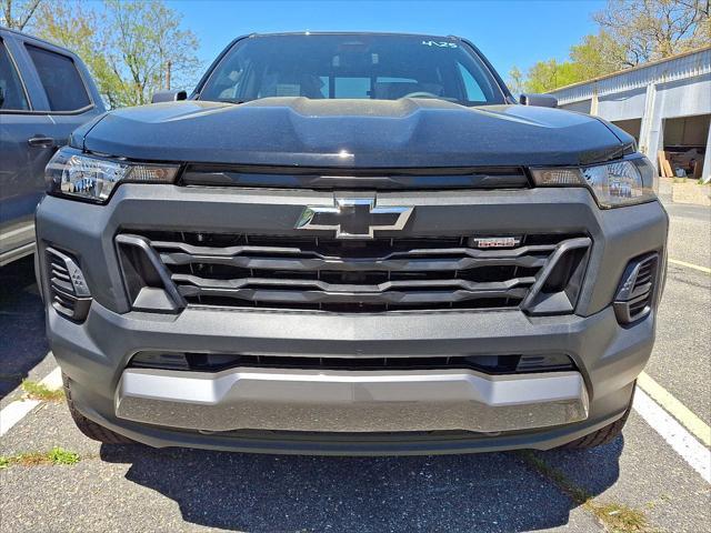 new 2025 Chevrolet Colorado car, priced at $40,702