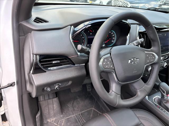 used 2023 Chevrolet Traverse car, priced at $43,937
