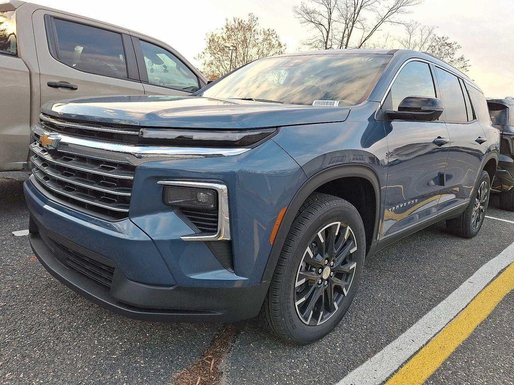 new 2026 Chevrolet Traverse car, priced at $46,708