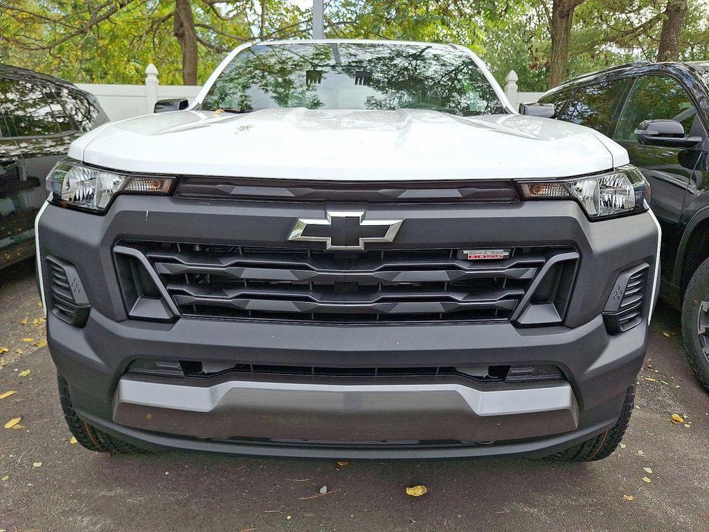 new 2026 Chevrolet Colorado car, priced at $43,943