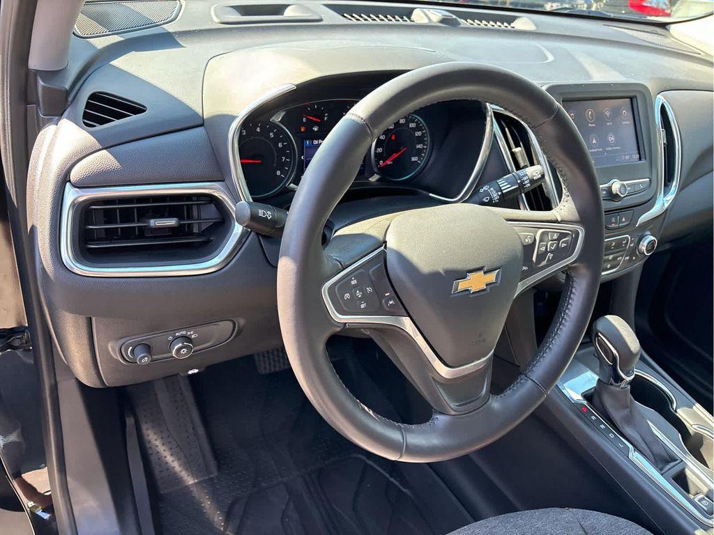 used 2022 Chevrolet Equinox car, priced at $23,937