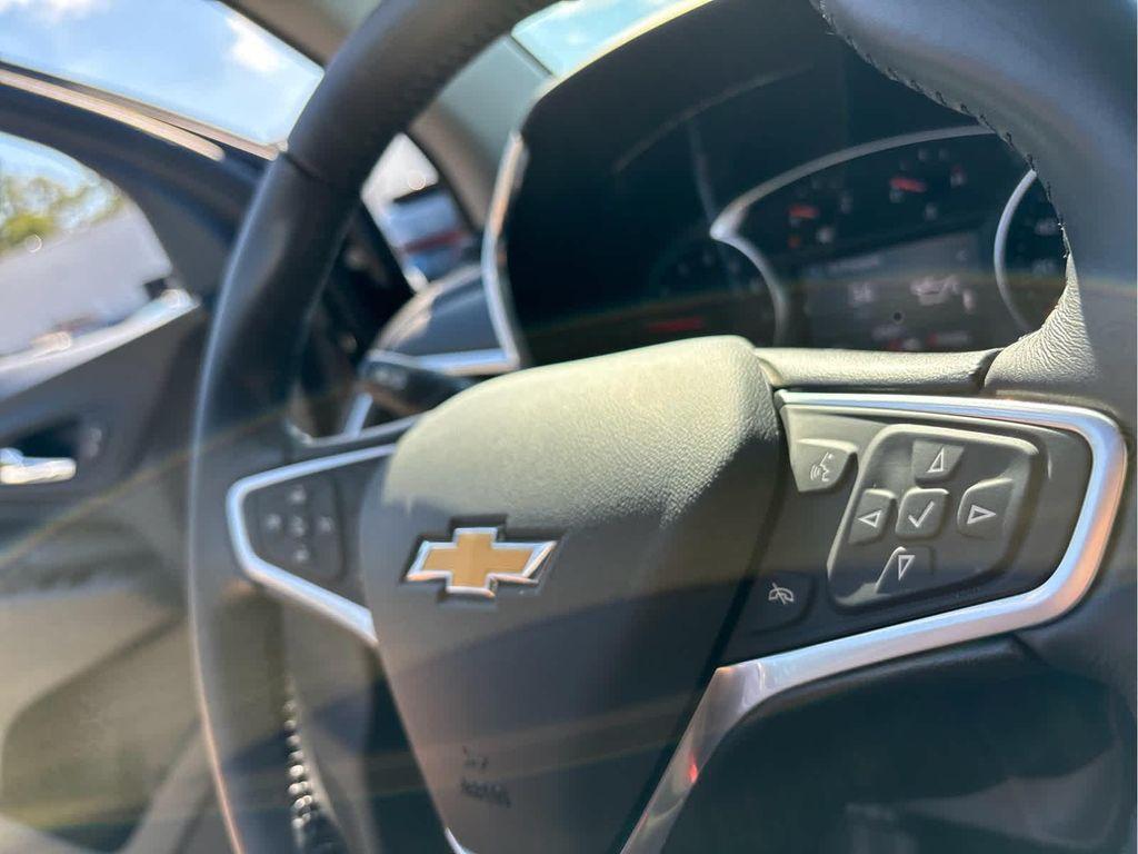 used 2022 Chevrolet Equinox car, priced at $23,937