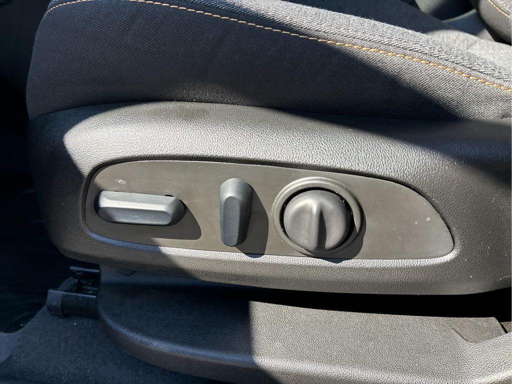 used 2022 Chevrolet Equinox car, priced at $23,937