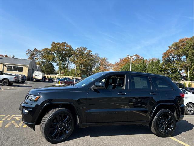 used 2022 Jeep Grand Cherokee car, priced at $30,855