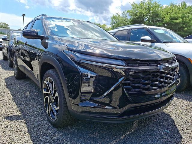 new 2025 Chevrolet Trax car, priced at $27,612