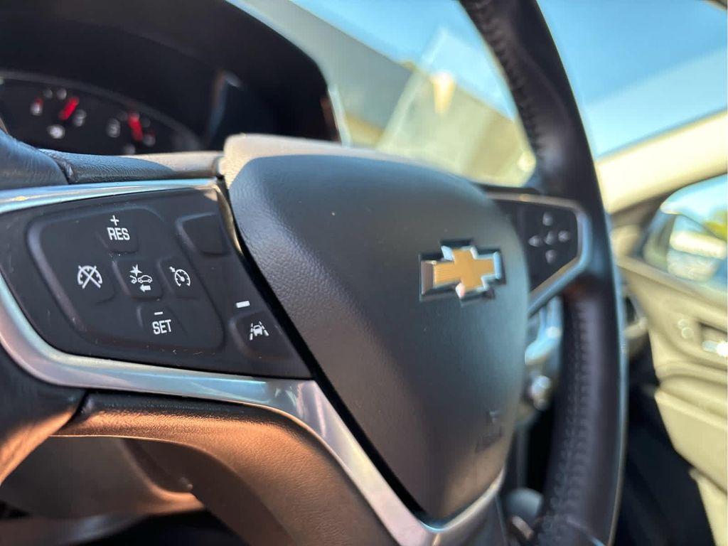 used 2022 Chevrolet Equinox car, priced at $22,937