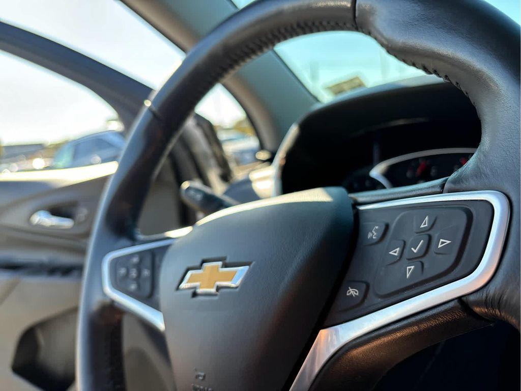 used 2022 Chevrolet Equinox car, priced at $22,937