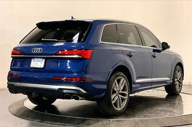 used 2025 Audi SQ7 car, priced at $94,999