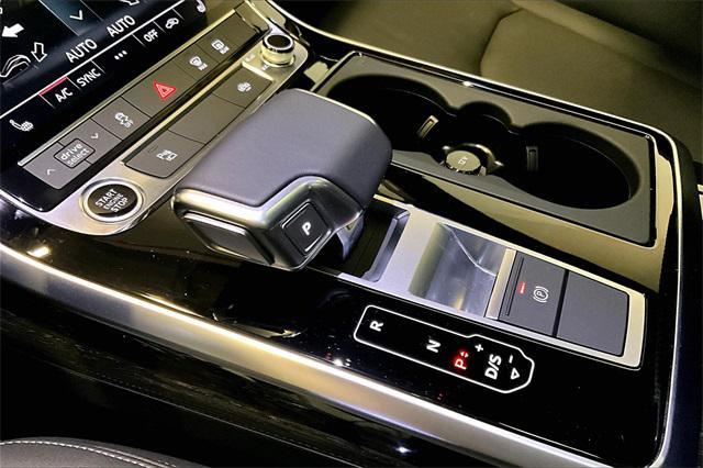 used 2025 Audi Q7 car, priced at $51,999