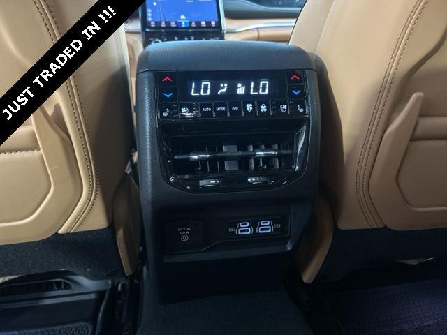 used 2022 Jeep Grand Cherokee car, priced at $39,799