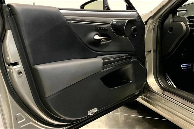 used 2019 Lexus ES 350 car, priced at $26,499
