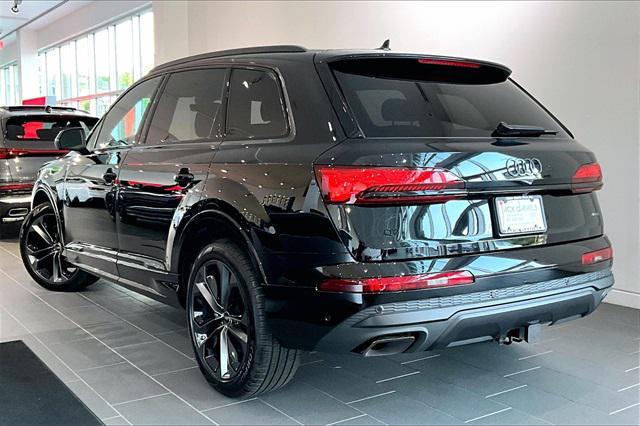 new 2025 Audi Q7 car, priced at $84,105
