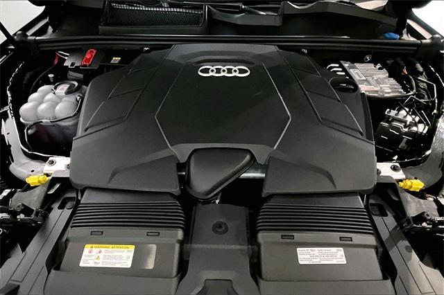 new 2025 Audi Q7 car, priced at $84,105