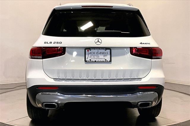 used 2021 Mercedes-Benz GLB 250 car, priced at $28,999