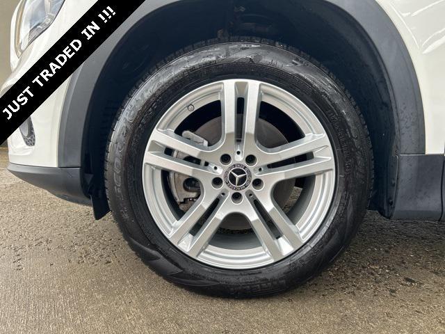 used 2021 Mercedes-Benz GLB 250 car, priced at $30,275