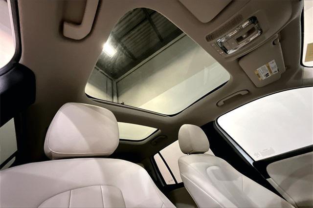 used 2021 Mercedes-Benz GLB 250 car, priced at $28,999