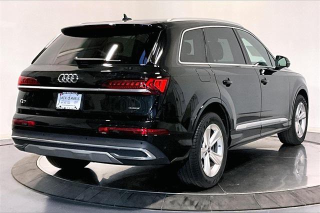 used 2024 Audi Q7 car, priced at $44,999