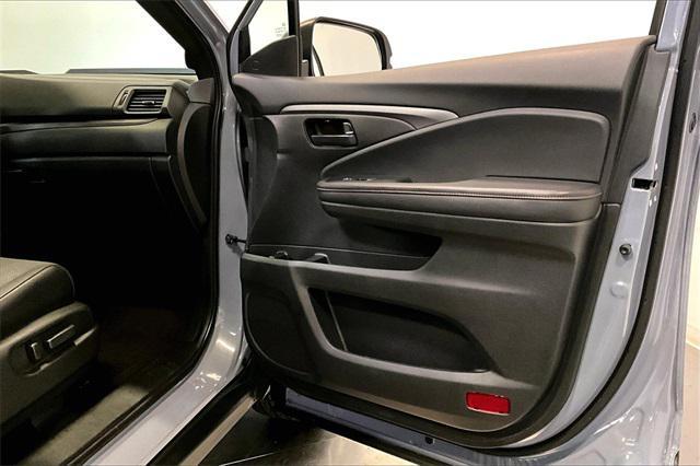 used 2022 Honda Passport car, priced at $32,497
