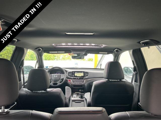 used 2022 Honda Passport car, priced at $33,443