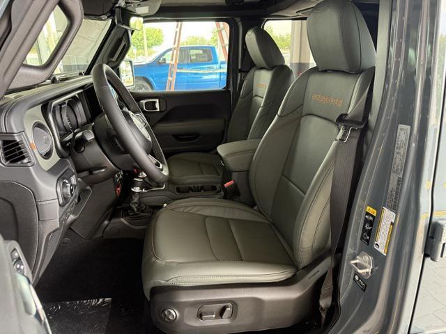 new 2025 Jeep Gladiator car, priced at $59,140