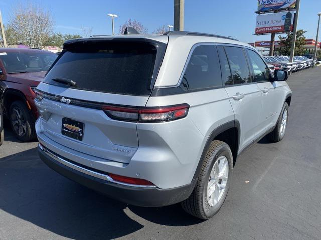 new 2025 Jeep Grand Cherokee car, priced at $35,900