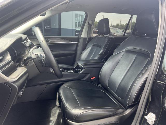 used 2022 Jeep Grand Cherokee L car, priced at $27,926