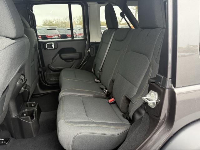 new 2025 Jeep Wrangler car, priced at $46,040
