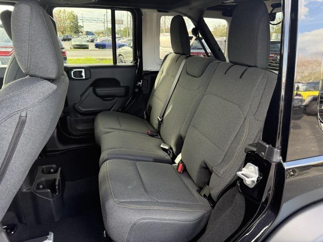 new 2025 Jeep Wrangler car, priced at $46,040