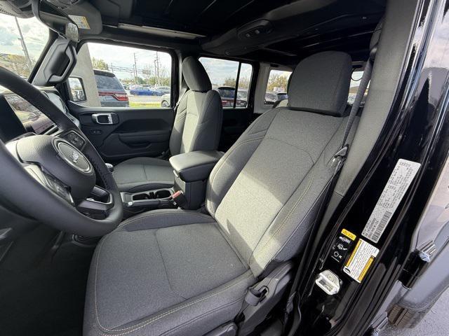 new 2025 Jeep Wrangler car, priced at $46,040