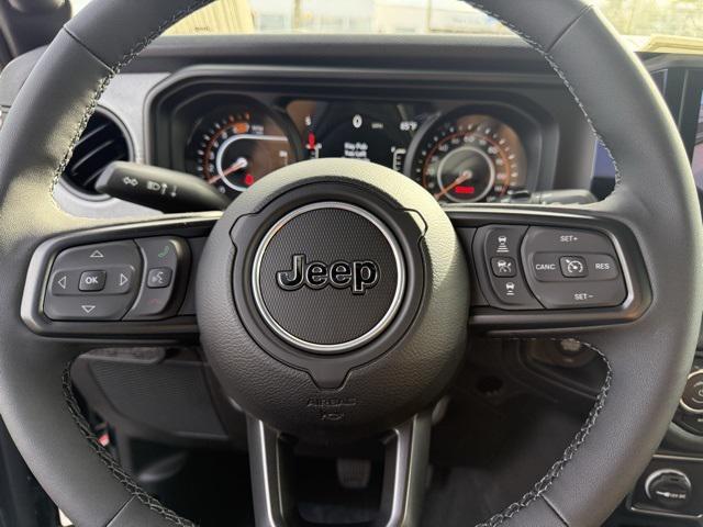 new 2025 Jeep Wrangler car, priced at $46,040
