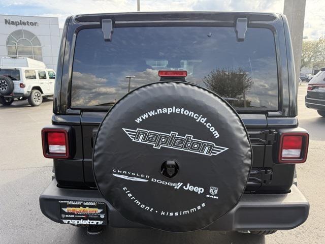 new 2025 Jeep Wrangler car, priced at $46,040
