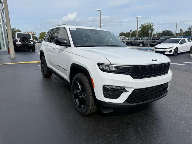 new 2025 Jeep Grand Cherokee car, priced at $45,988