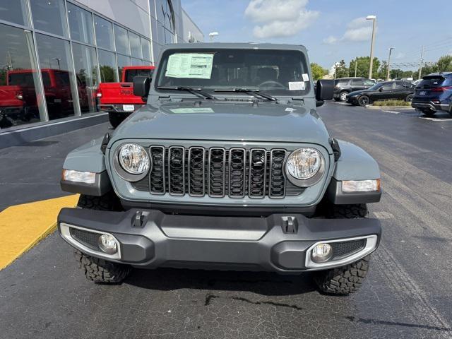 new 2025 Jeep Gladiator car, priced at $45,712