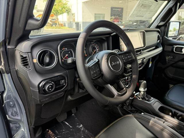 new 2025 Jeep Gladiator car, priced at $45,712