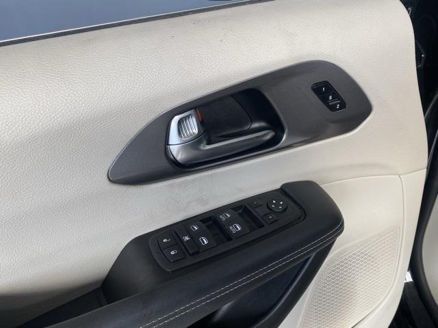 used 2023 Chrysler Pacifica car, priced at $22,935