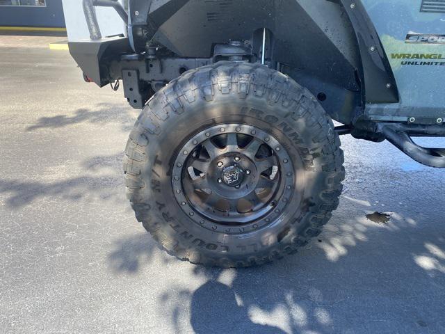 used 2015 Jeep Wrangler Unlimited car, priced at $18,852