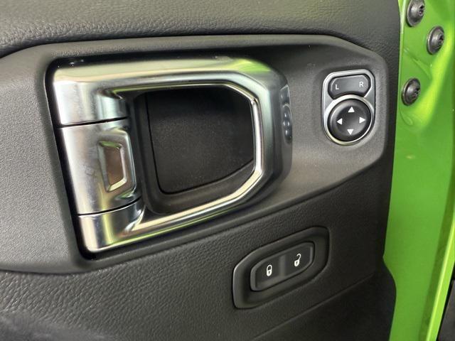 new 2025 Jeep Gladiator car, priced at $59,802