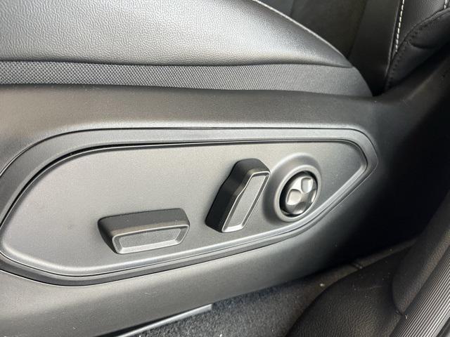 new 2025 Jeep Grand Cherokee car, priced at $42,075