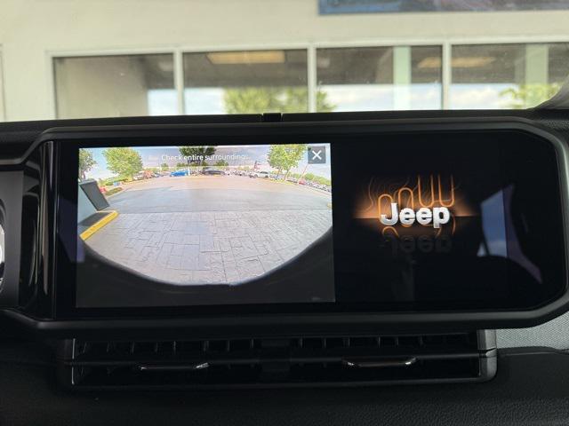 new 2025 Jeep Wrangler car, priced at $52,176