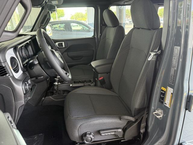 new 2025 Jeep Wrangler car, priced at $52,176