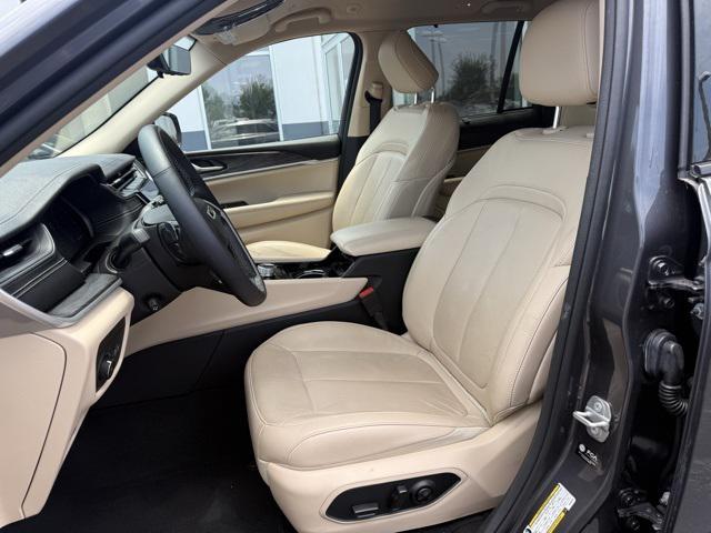 used 2022 Jeep Grand Cherokee car, priced at $29,498