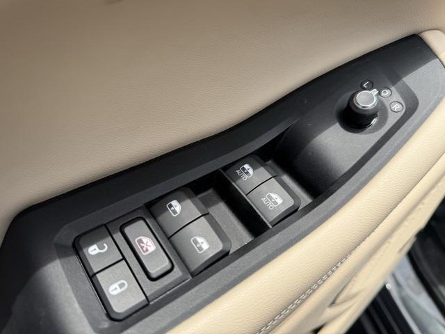 used 2022 Jeep Grand Cherokee car, priced at $29,498