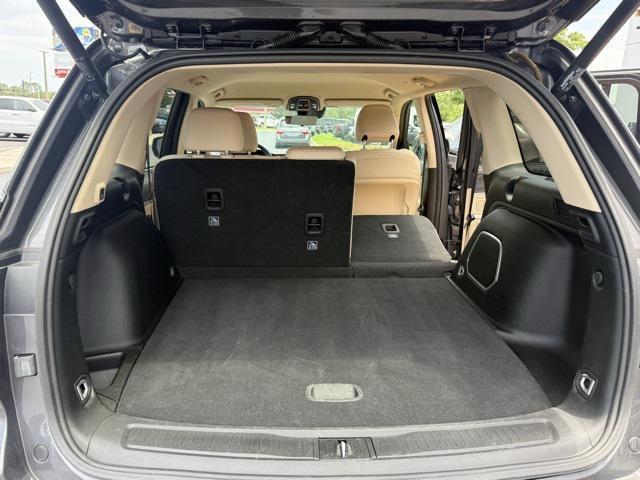 used 2022 Jeep Grand Cherokee car, priced at $29,498