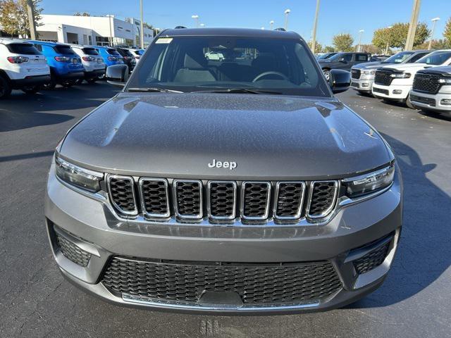 new 2025 Jeep Grand Cherokee car, priced at $36,070