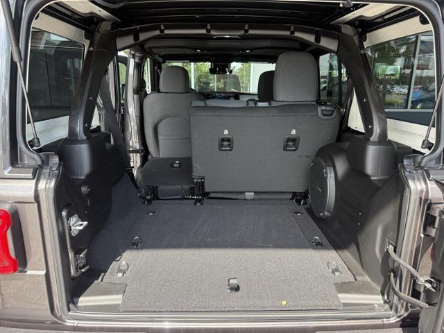 new 2025 Jeep Wrangler car, priced at $55,547