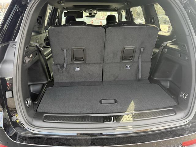 new 2025 Jeep Grand Cherokee L car, priced at $42,925