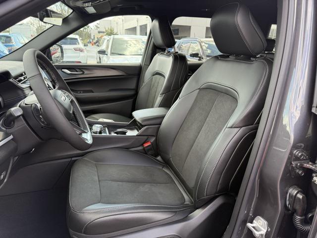 new 2025 Jeep Grand Cherokee L car, priced at $41,280